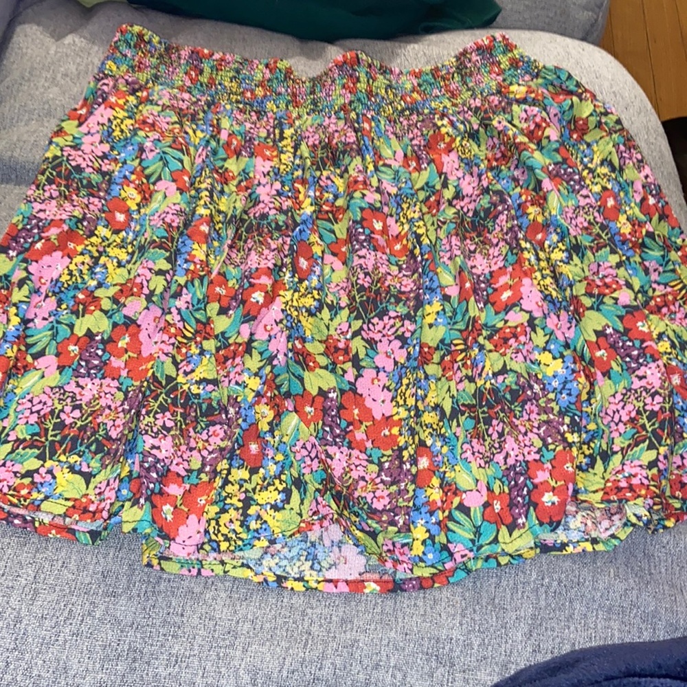 Colorful floral mini skirt
